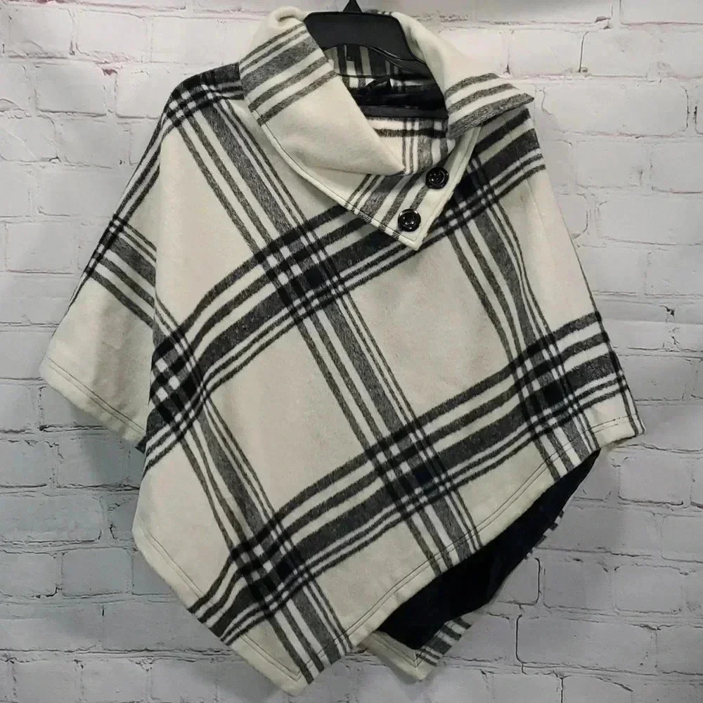 Rue 21 Wrap Plaid Patterned Shawl Wimens Size M
